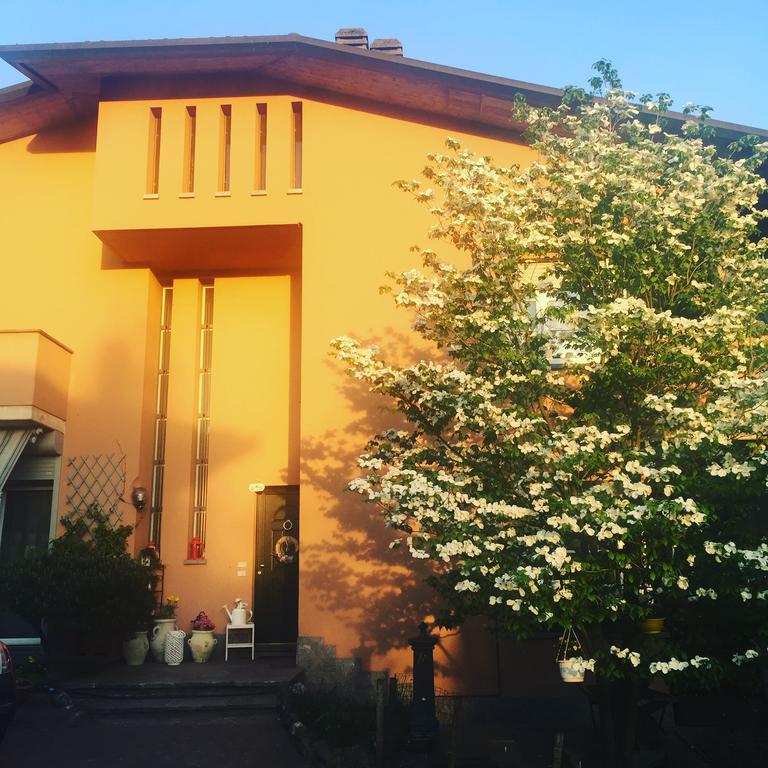 B&B La Casa Di Pamela Casciago Exterior foto